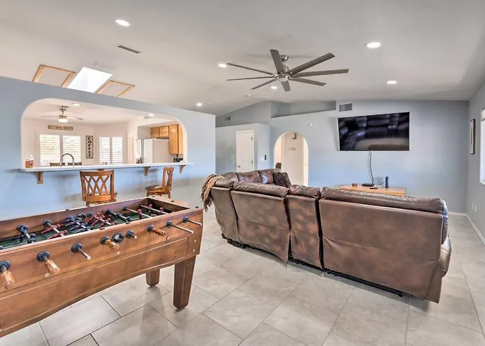 Patio + Fire Pit: In Havasu *